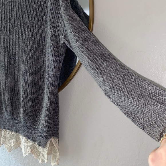 urban outfitters gray sweater with cream lace detail on bottom - Picture 4 of 5